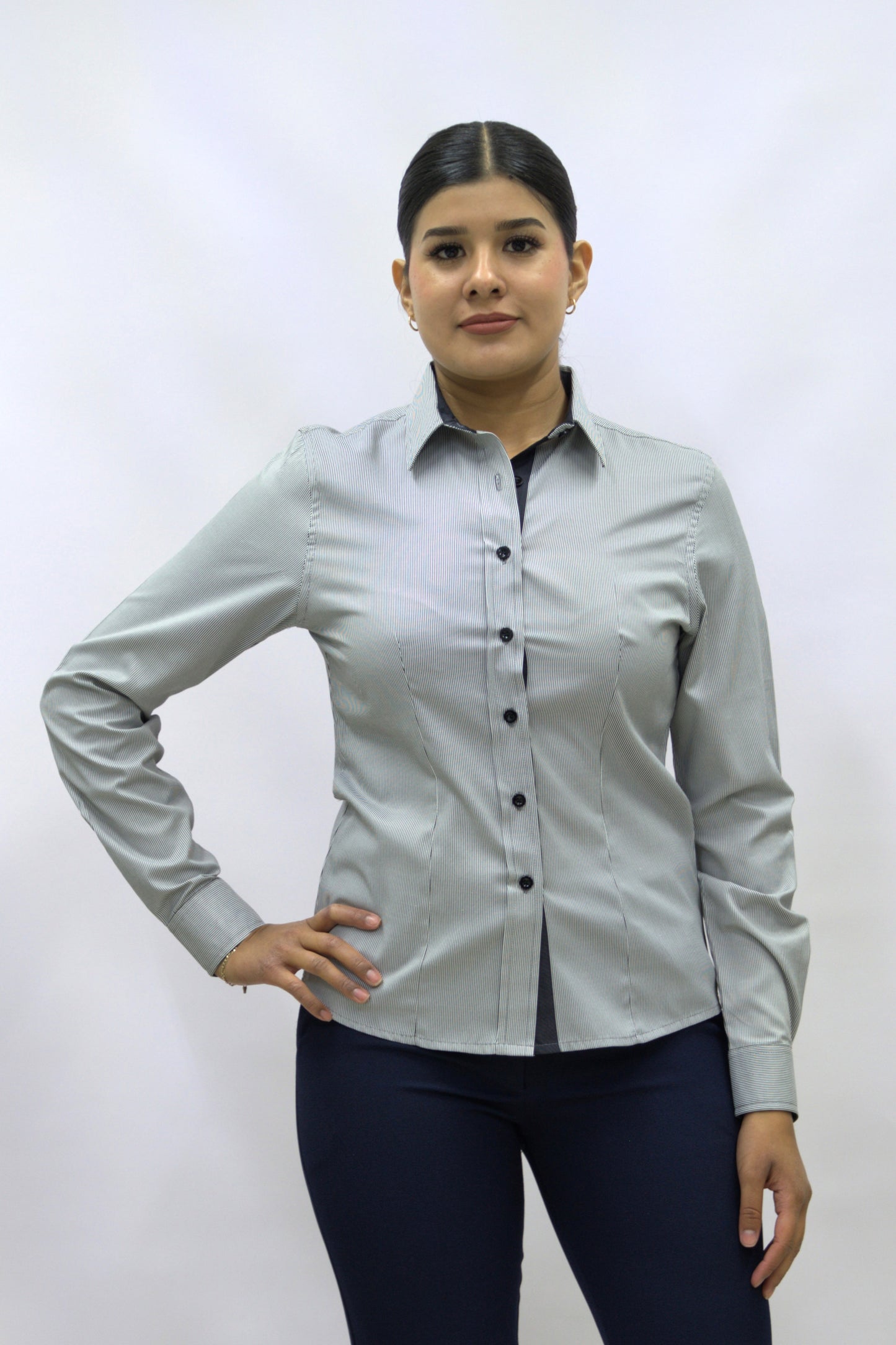 Blusa Manga Larga Modelo - Oslo Negro Rayas