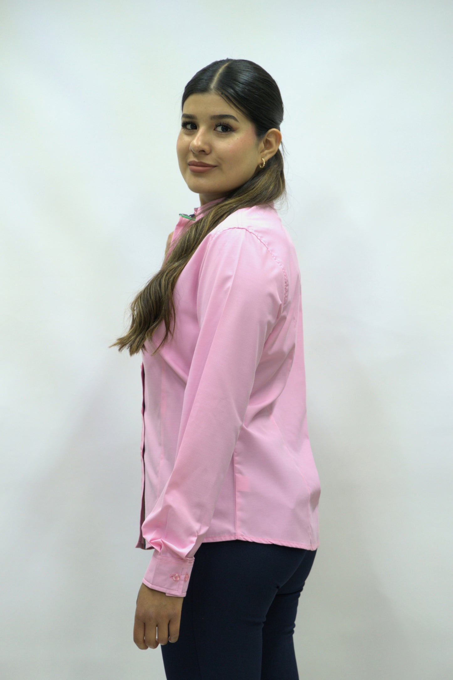 Blusa Manga Larga Modelo - Villela Rosa Fuerte
