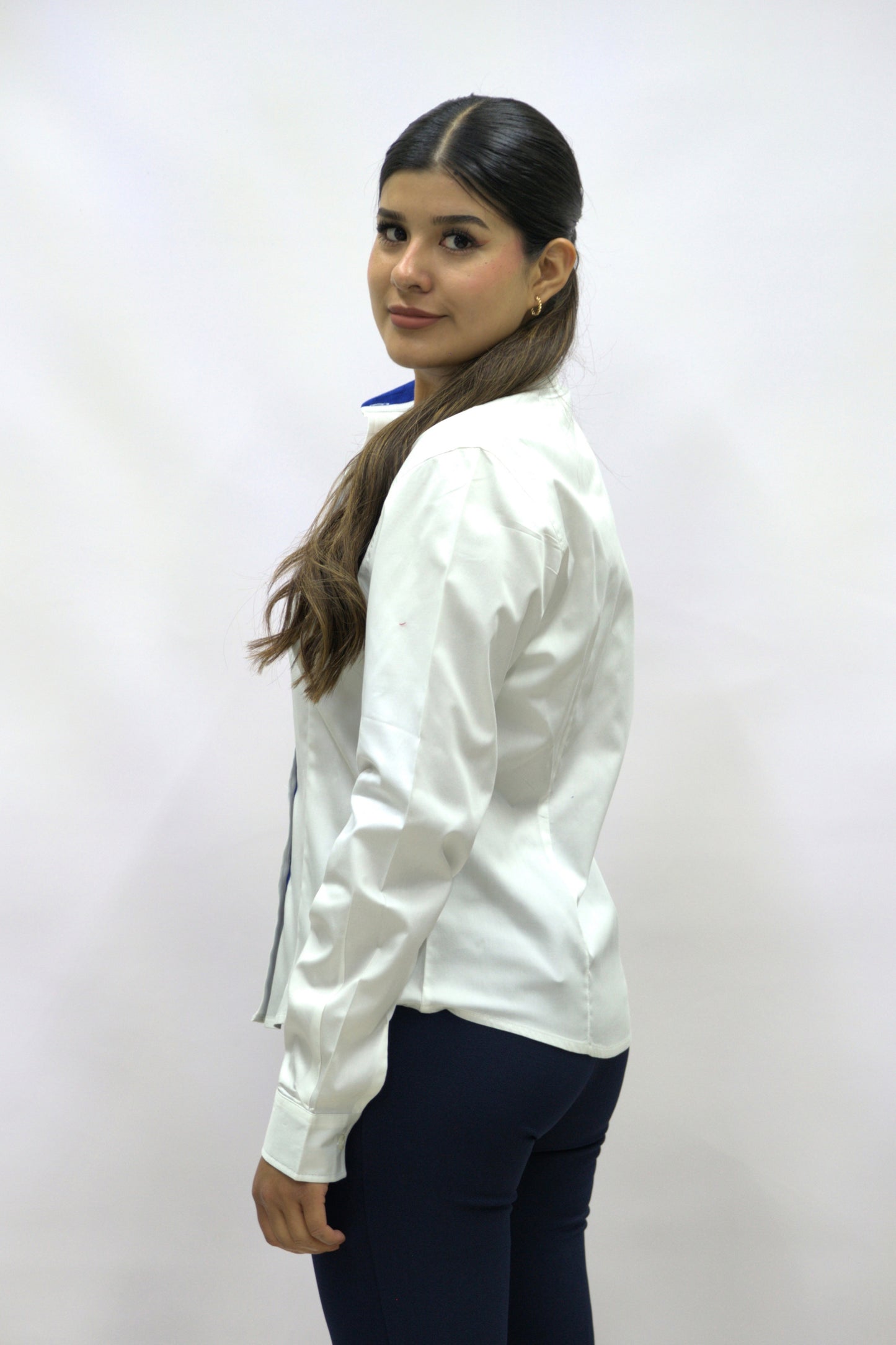Blusa Manga Larga Modelo - Beluga Blanco