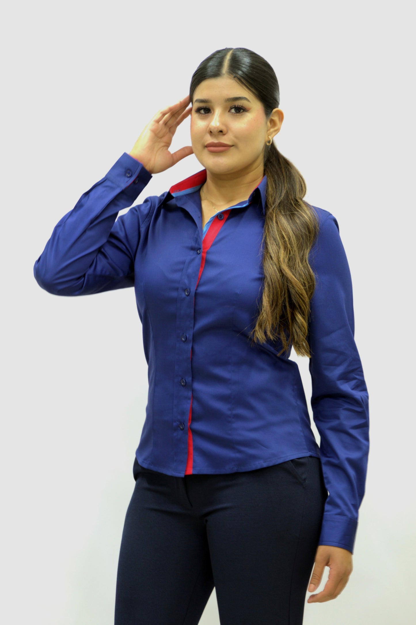 Blusa Manga Larga Modelo - Beluga Azul Marino