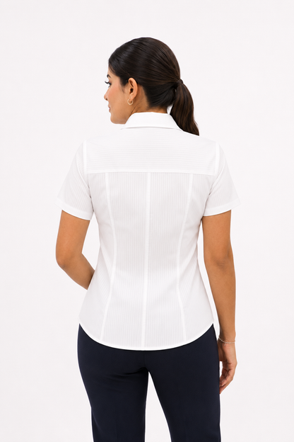 Blusa Manga Corta Modelo - Isabella Blanco