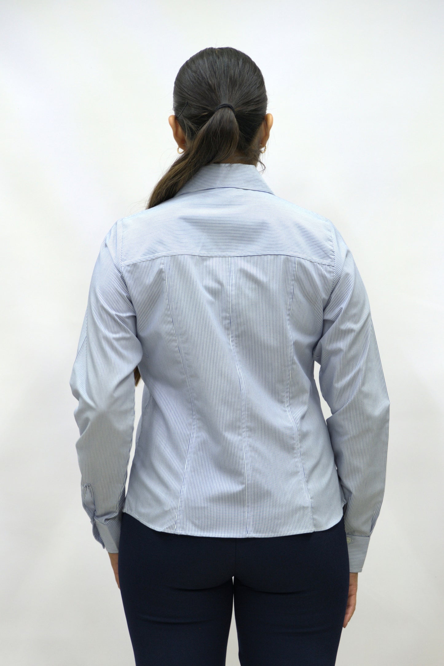 Blusa Manga Larga Modelo - 2016