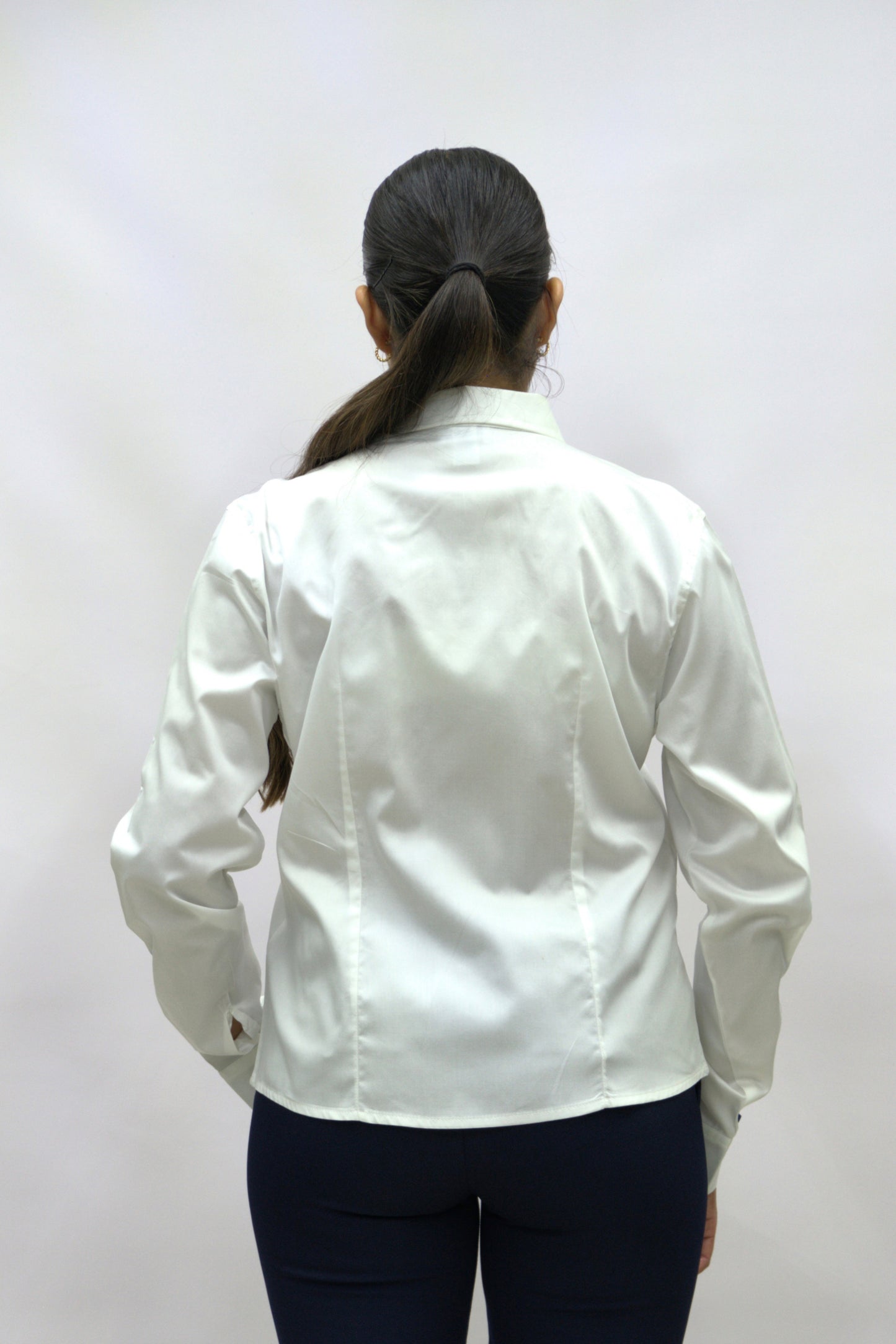 Blusa Manga Larga Modelo - Beluga Blanco