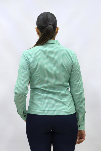 Blusa Manga Larga Modelo - Gobernador Verde