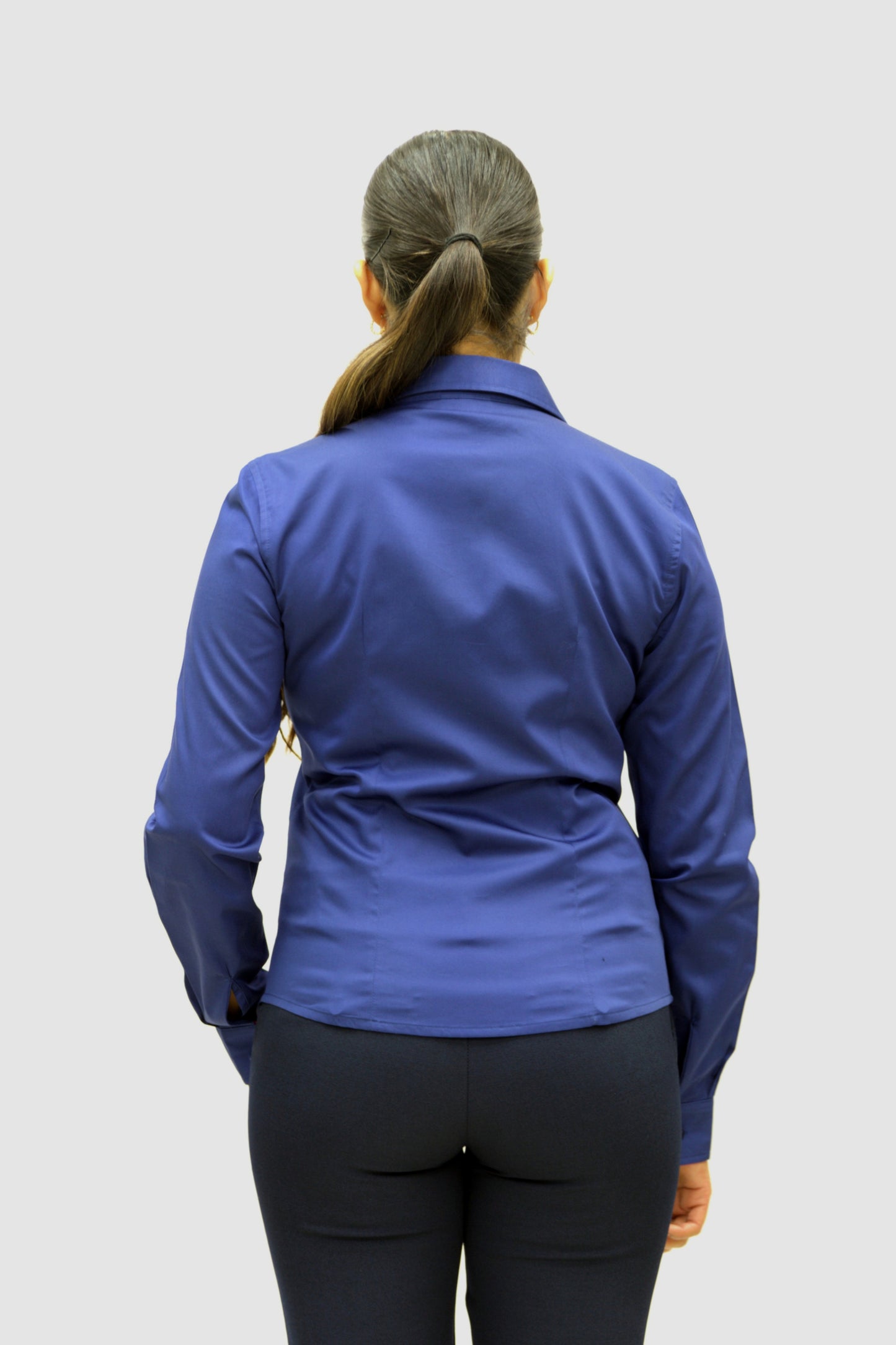 Blusa Manga Larga Modelo - Beluga Azul Marino