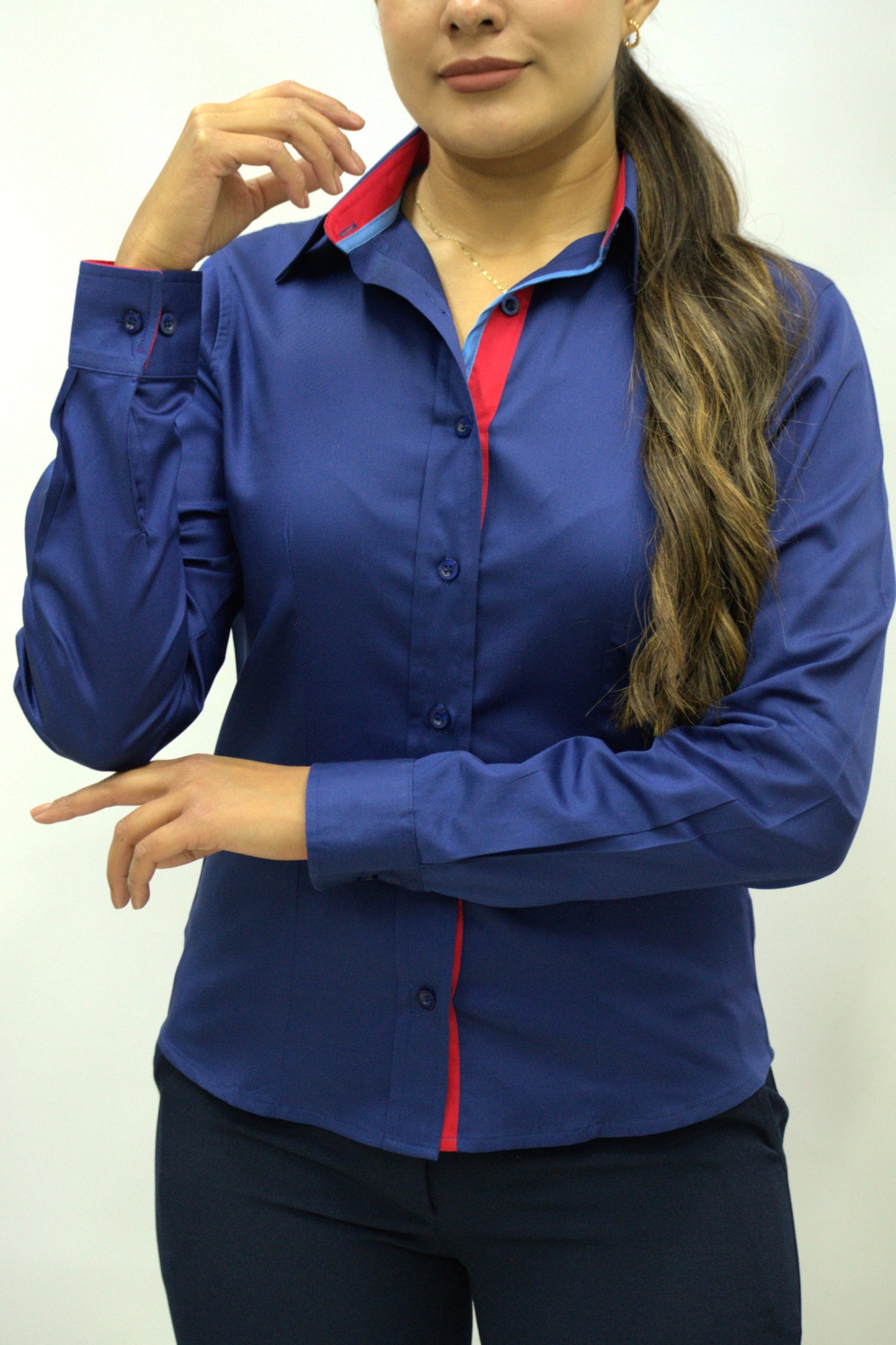 Blusa Manga Larga Modelo - Beluga Azul Marino