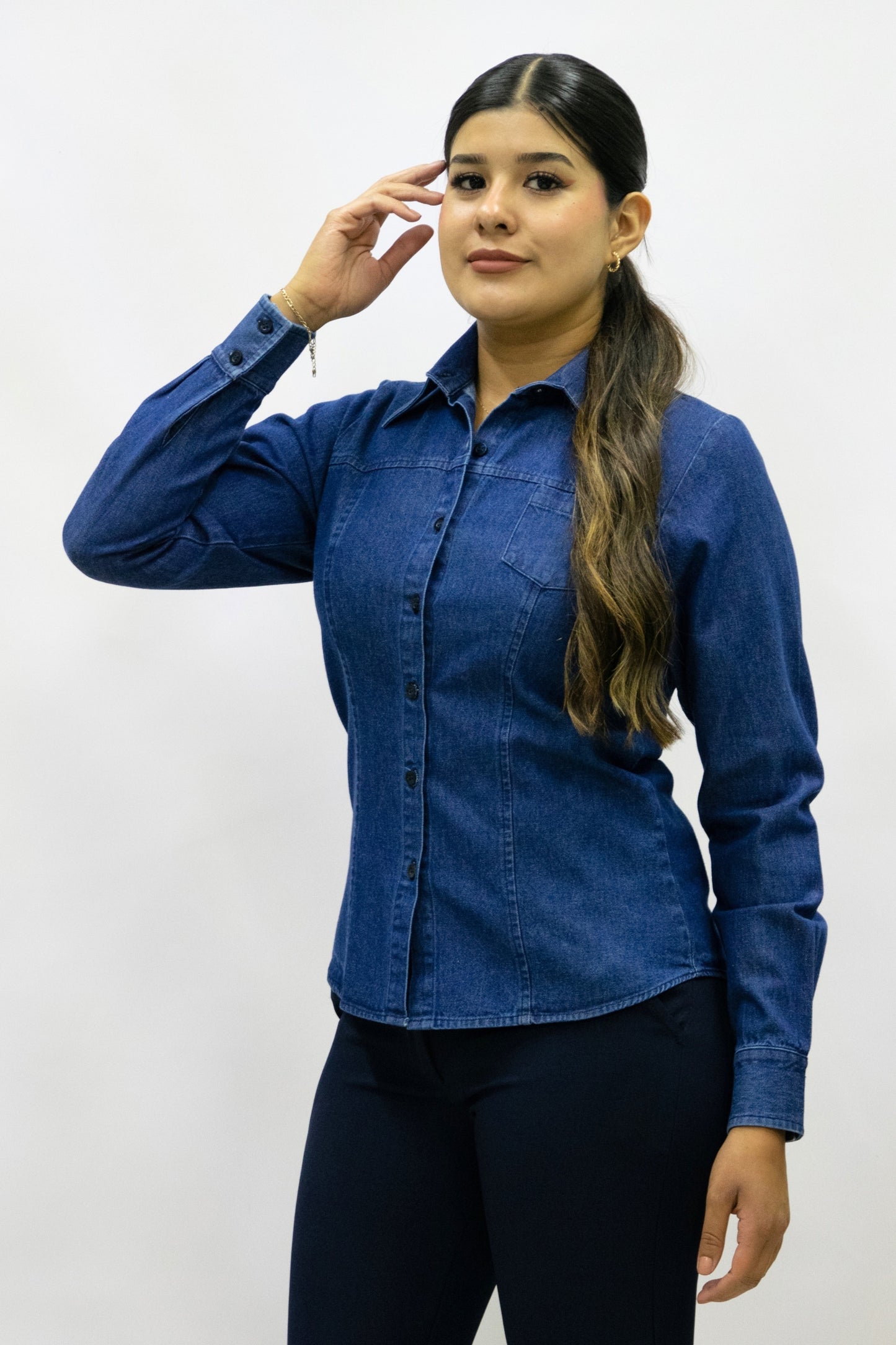 Blusa Manga Larga Modelo - Mezclilla Gruesa